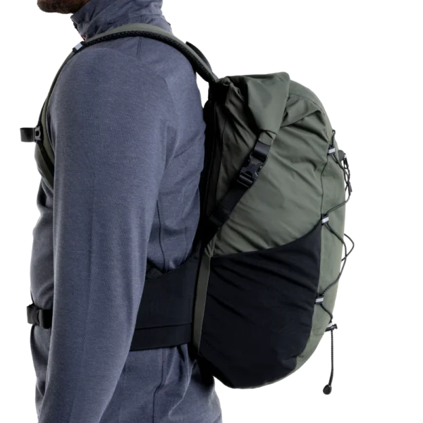 Red Original 22L kevyt ja vedenpitävä reppu - Olive Green