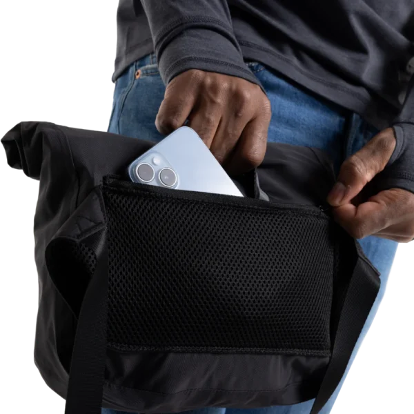 Red Original 7L Kevyt ja Vedenpitävä Crossbody-laukku – Obsidian Black